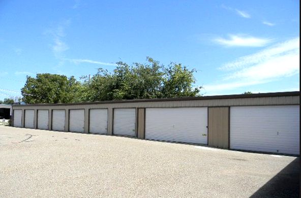 1212 25th St, Snyder, TX 79549